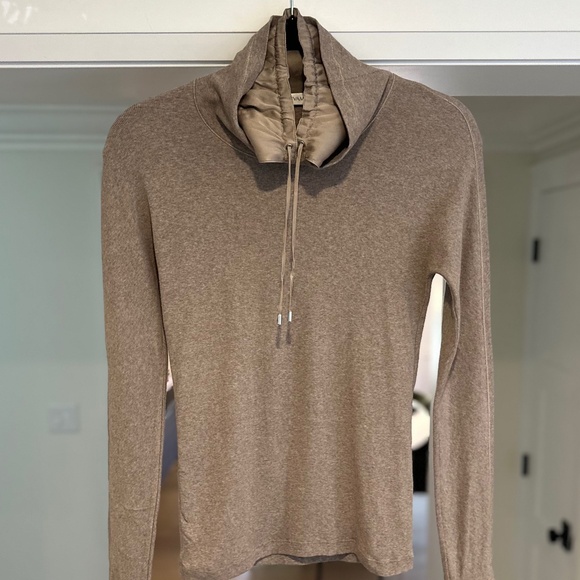 Rivamonti Tops - Rivamonti by Brunello Cucinelli beige dual-neck turtleneck sweater - Size L.